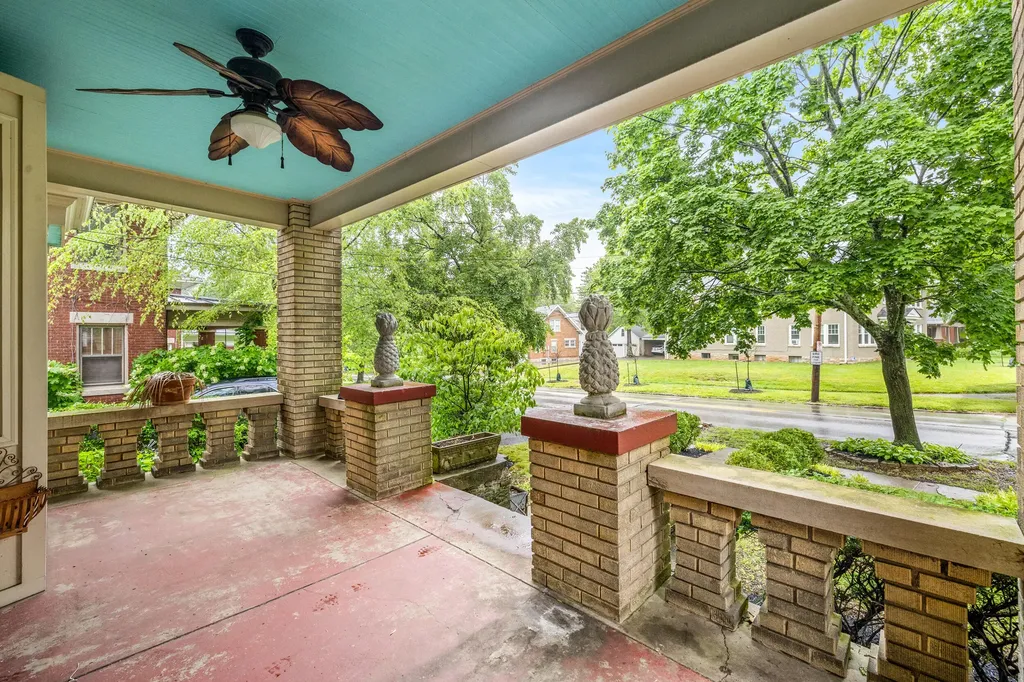 1056-1058 Fontaine Road Lexington KY 40502
