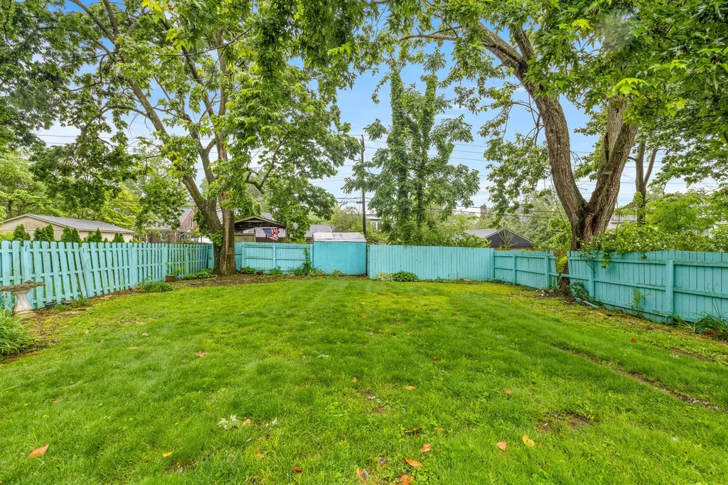 1056-1058 Fontaine Road Lexington KY 40502
