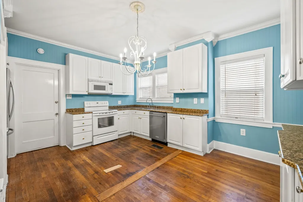 1056-1058 Fontaine Road Lexington KY 40502