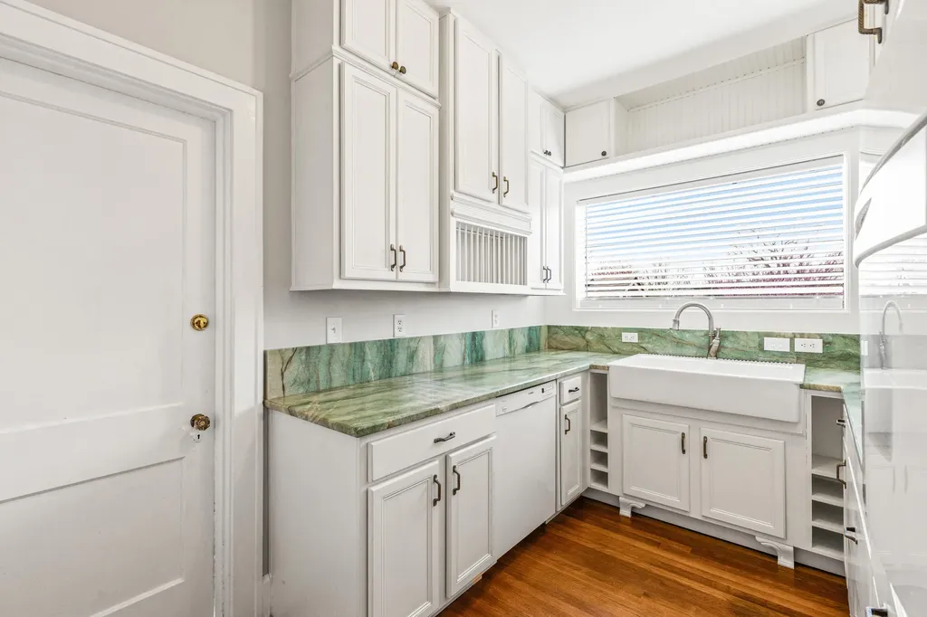 1056-1058 Fontaine Road Lexington KY 40502