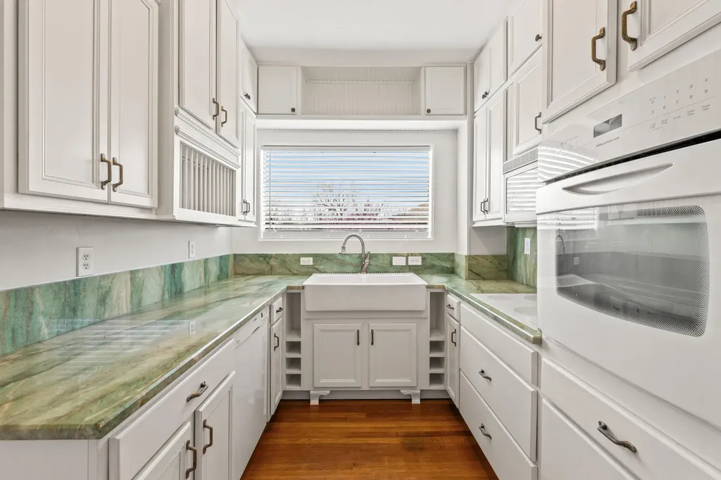 1056-1058 Fontaine Road Lexington KY 40502