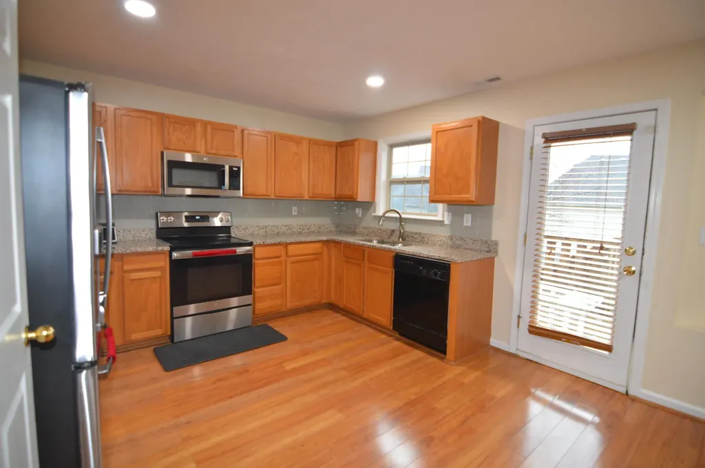 3373 Royal Troon Road Lexington KY 40509