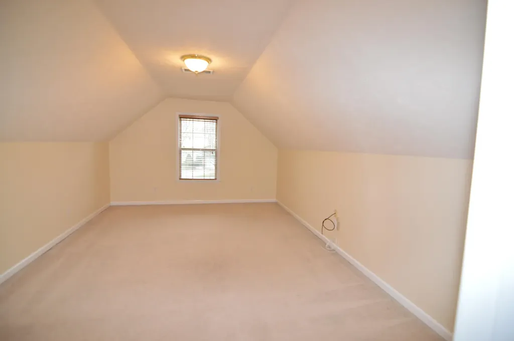 3373 Royal Troon Road Lexington KY 40509