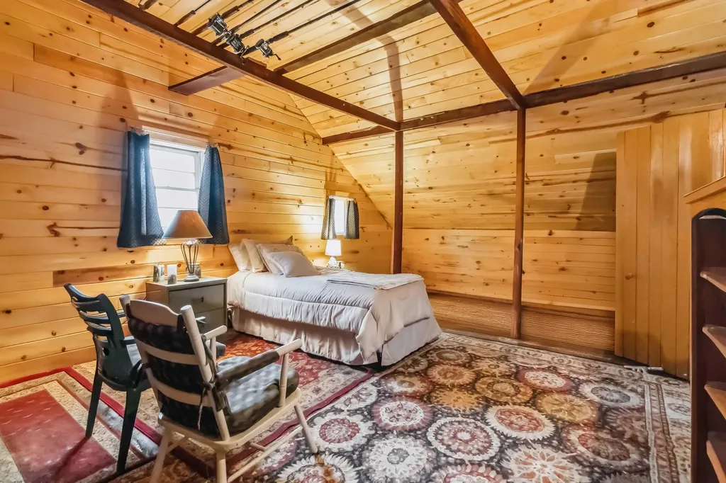 1666 Pointer Creek Road Science Hill KY 42553