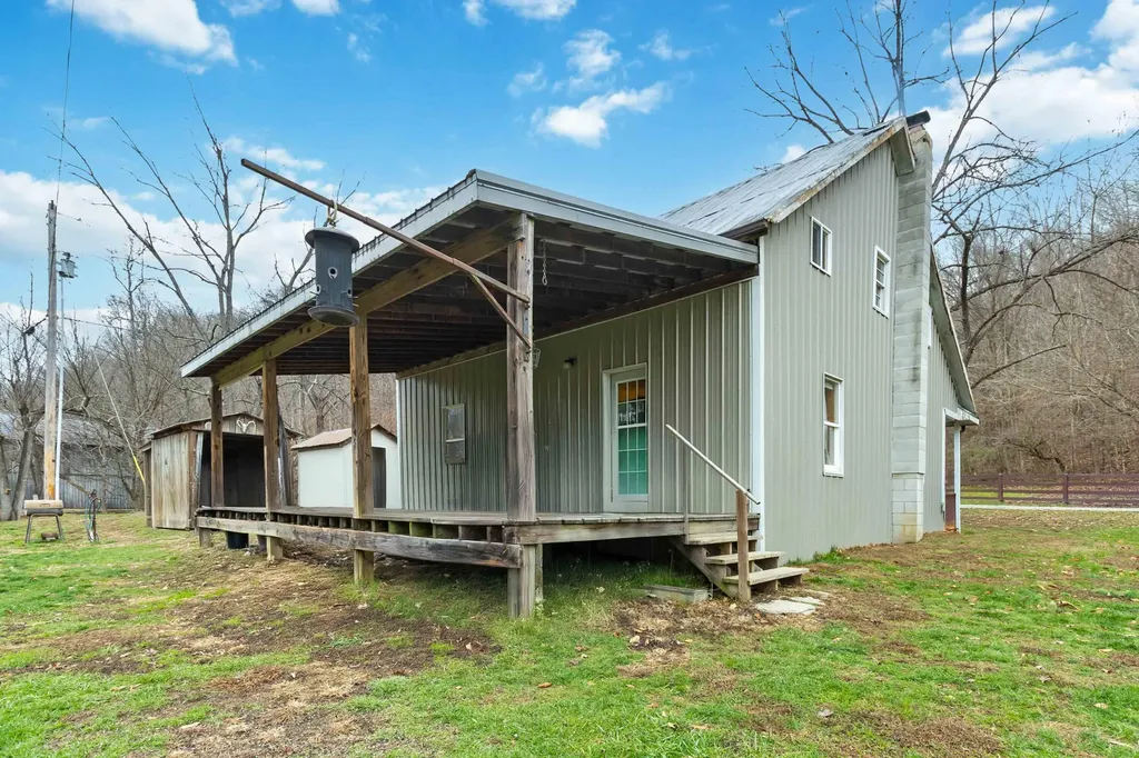 1666 Pointer Creek Road Science Hill KY 42553
