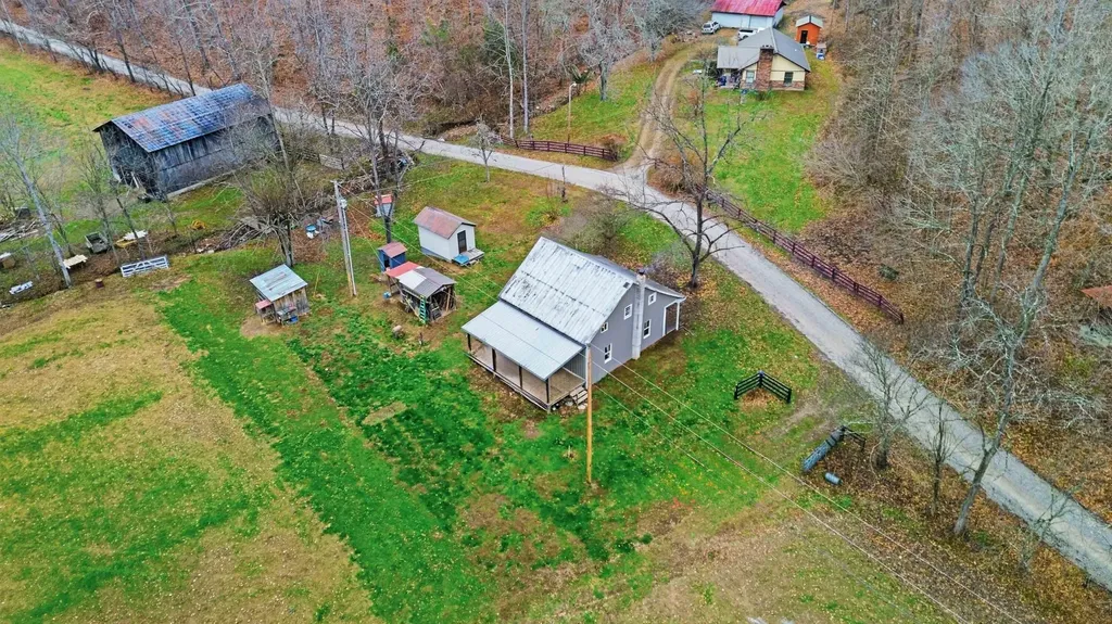1666 Pointer Creek Road Science Hill KY 42553