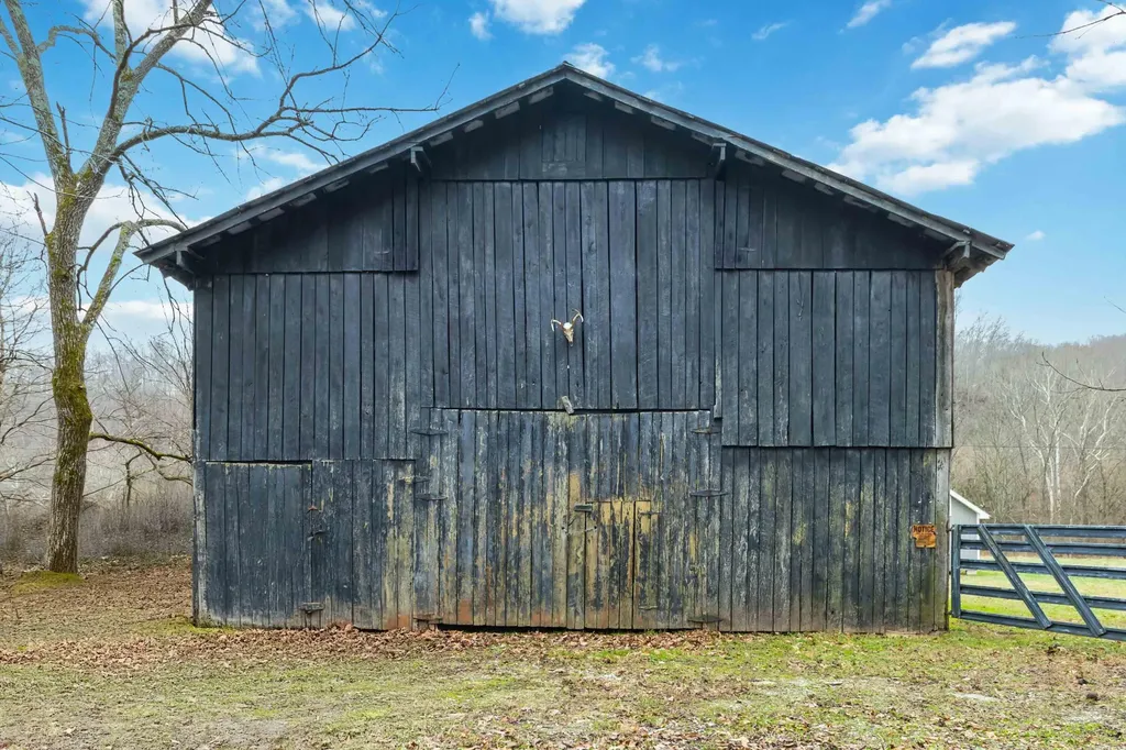 1666 Pointer Creek Road Science Hill KY 42553