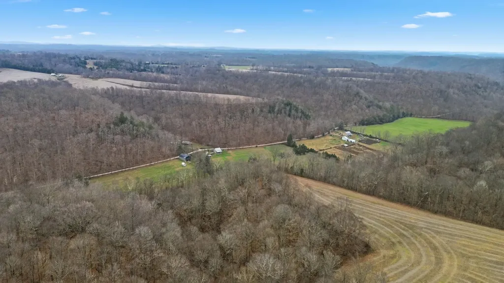 1666 Pointer Creek Road Science Hill KY 42553