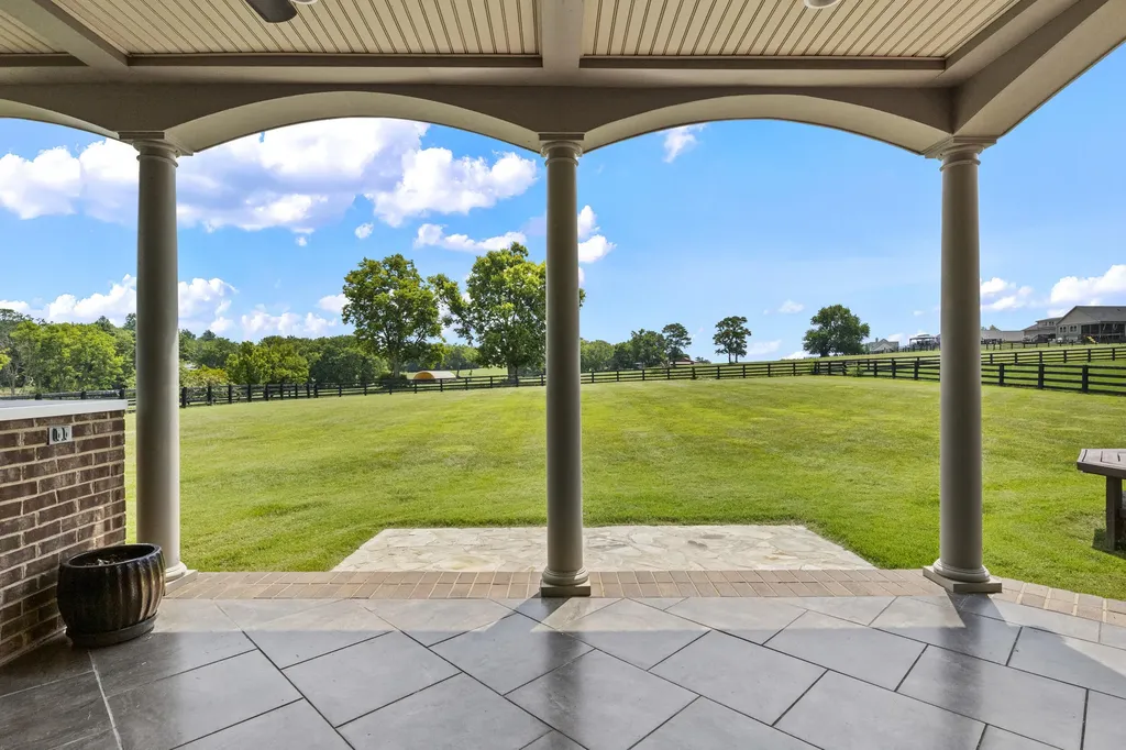 106 Hidden Meadow Lane Nicholasville KY 40356