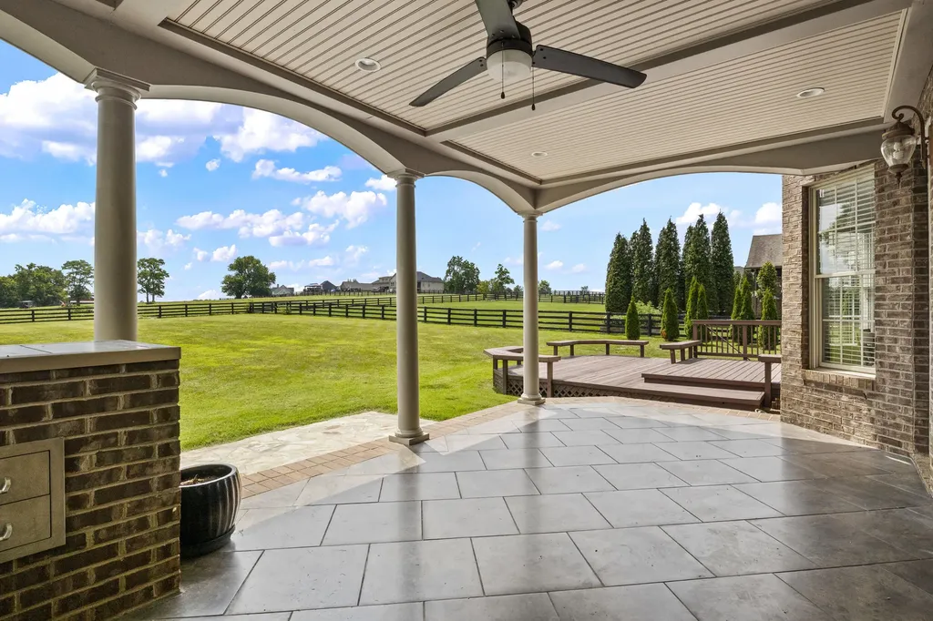 106 Hidden Meadow Lane Nicholasville KY 40356