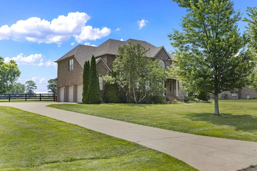 106 Hidden Meadow Lane Nicholasville KY 40356