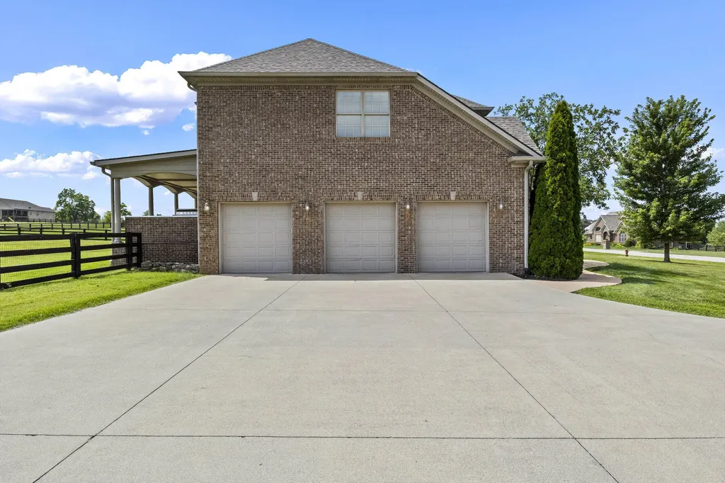 106 Hidden Meadow Lane Nicholasville KY 40356