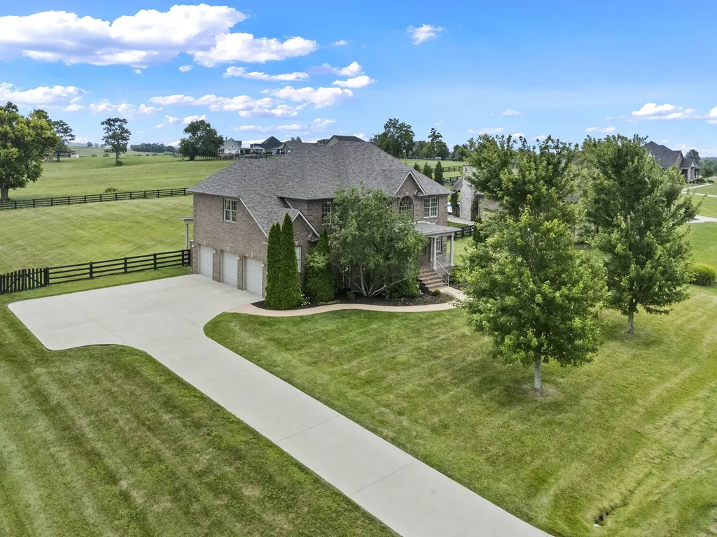 106 Hidden Meadow Lane Nicholasville KY 40356