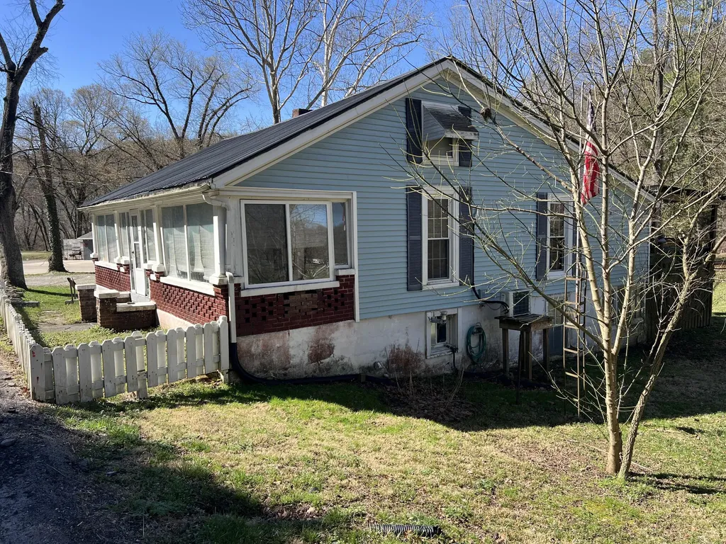240 Athens Boonesboro Road Winchester KY 40391