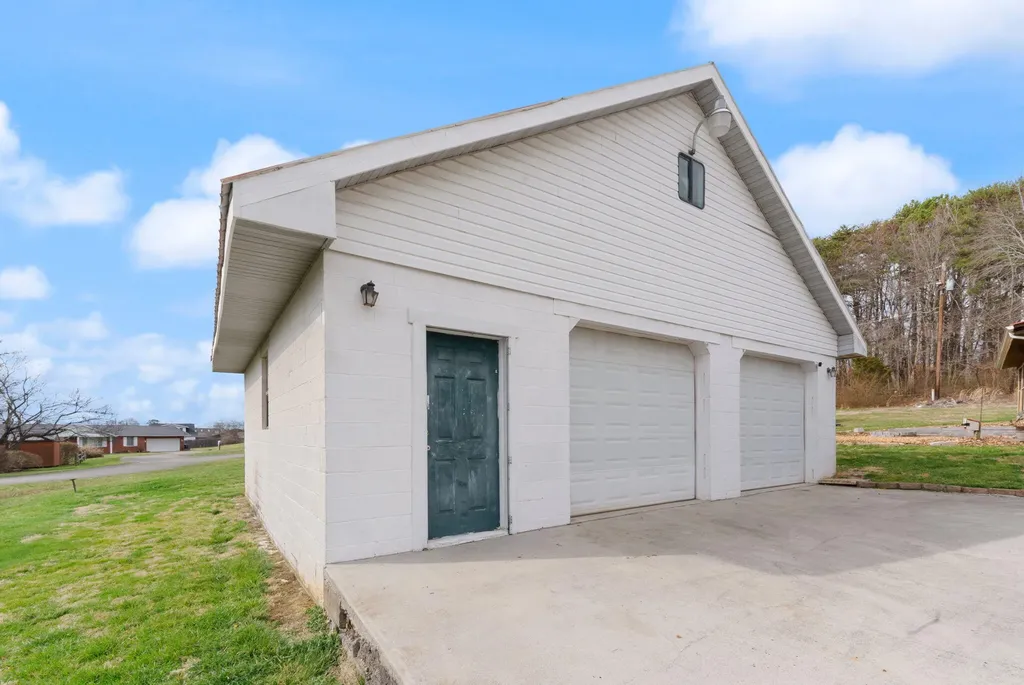 37 Skylark Drive Corbin KY 40701