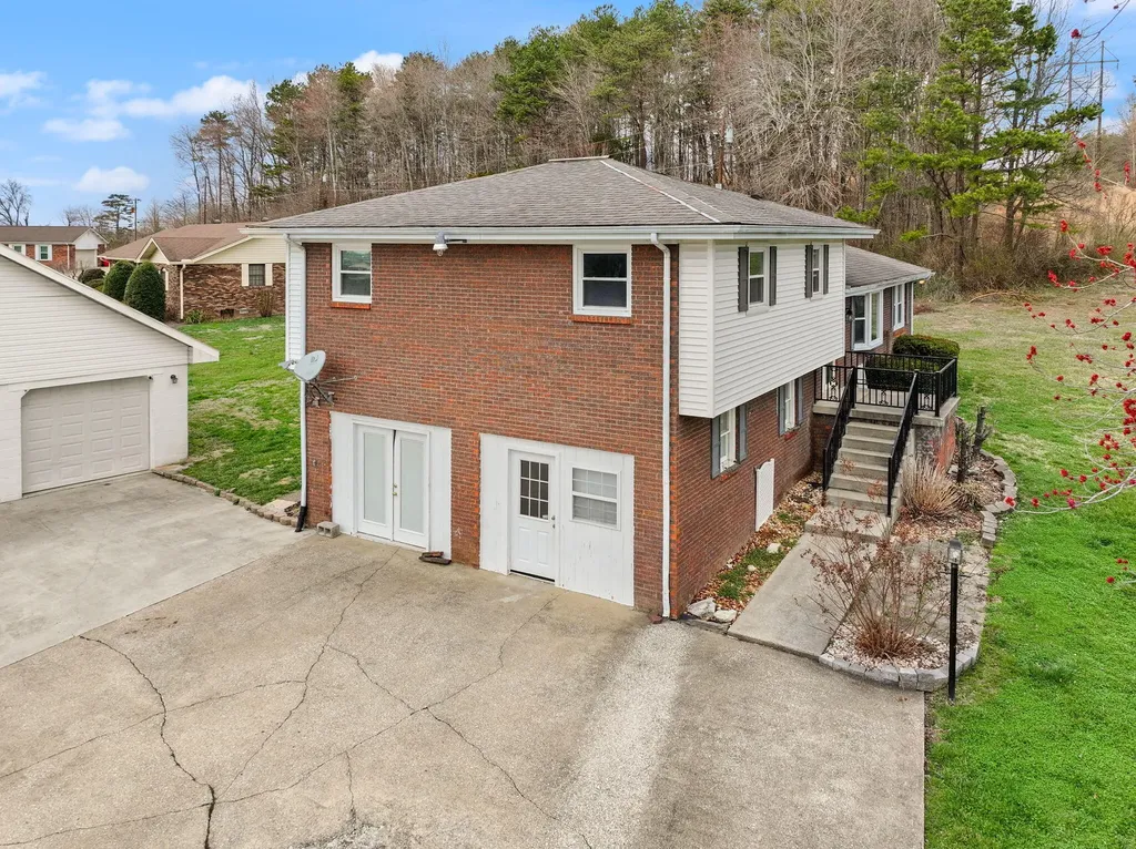 37 Skylark Drive Corbin KY 40701