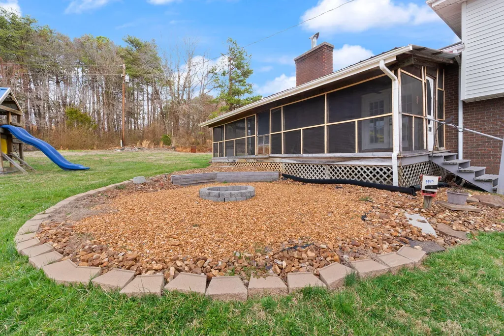37 Skylark Drive Corbin KY 40701