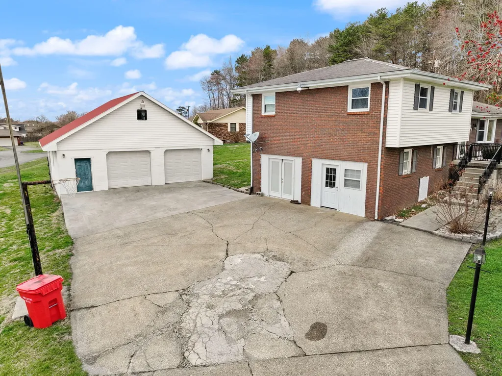 37 Skylark Drive Corbin KY 40701