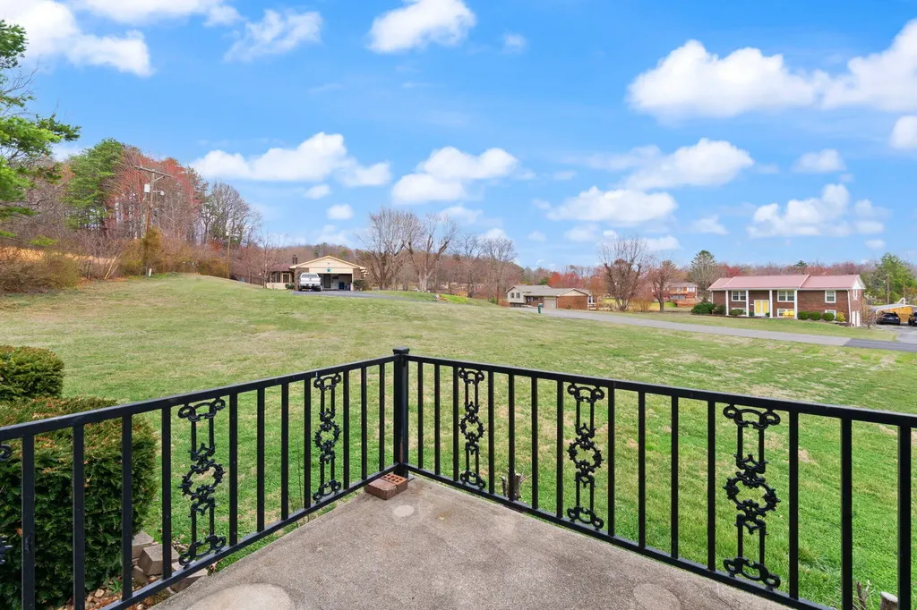 37 Skylark Drive Corbin KY 40701