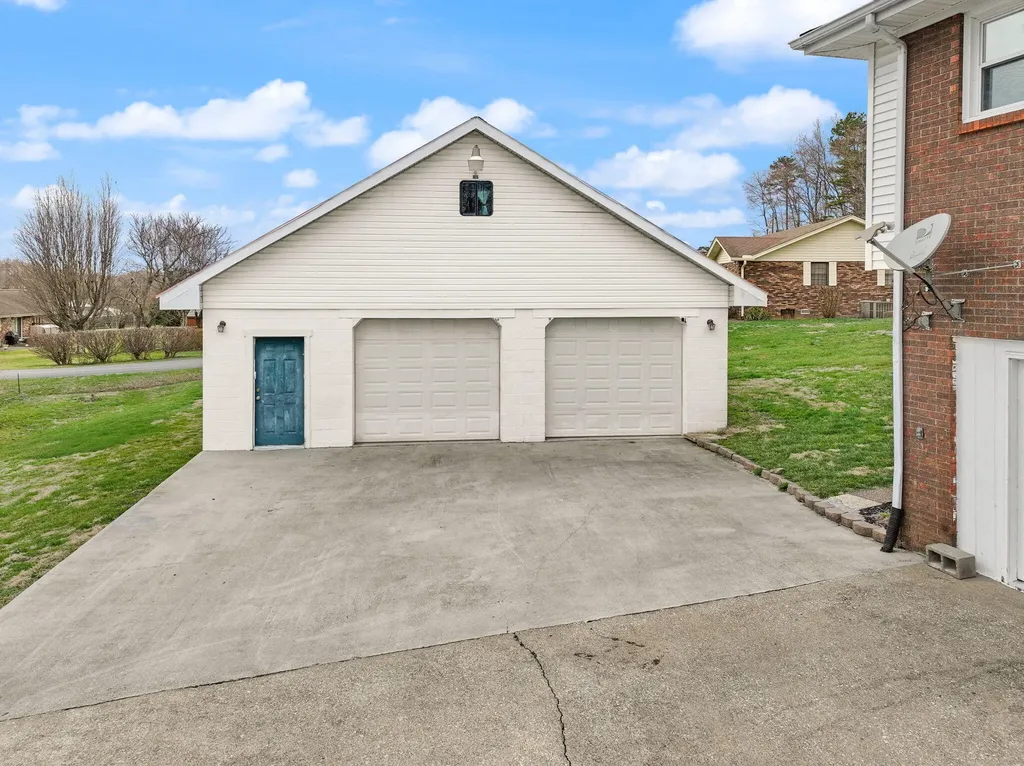 37 Skylark Drive Corbin KY 40701