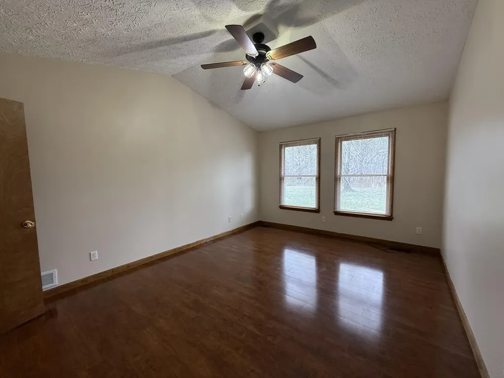 120 Ivy Drive Jamestown KY 42629