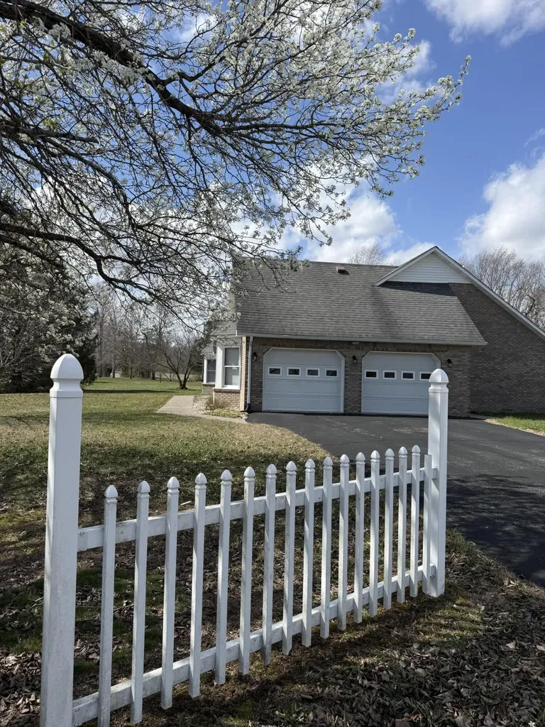 120 Ivy Drive Jamestown KY 42629