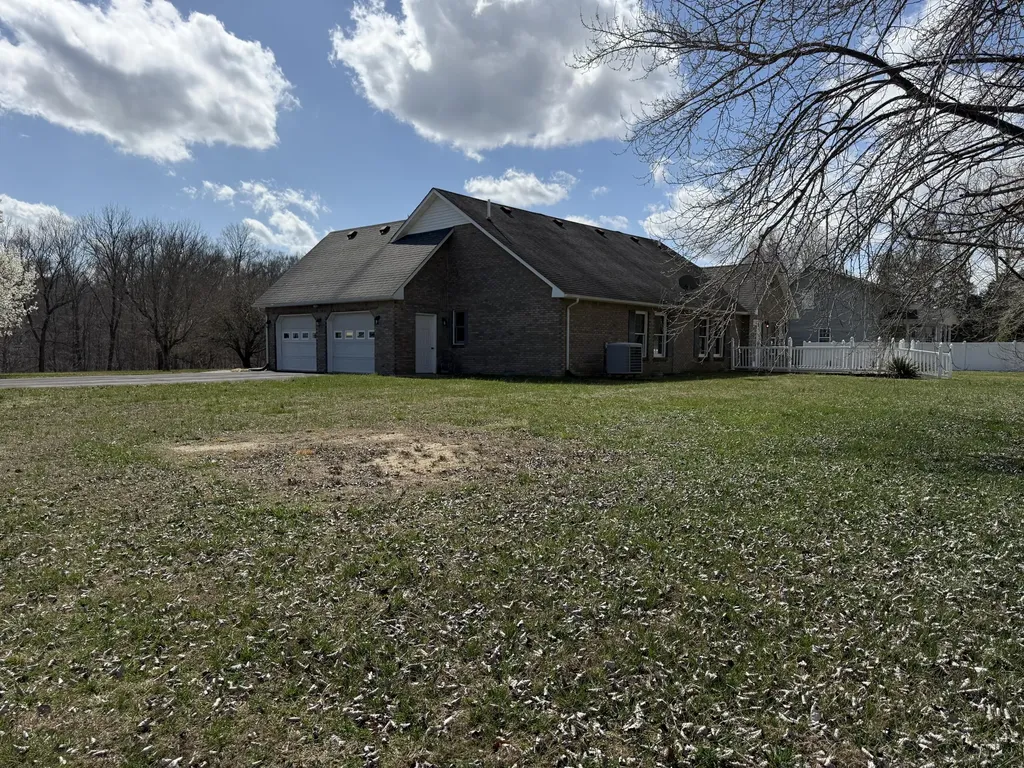 120 Ivy Drive Jamestown KY 42629