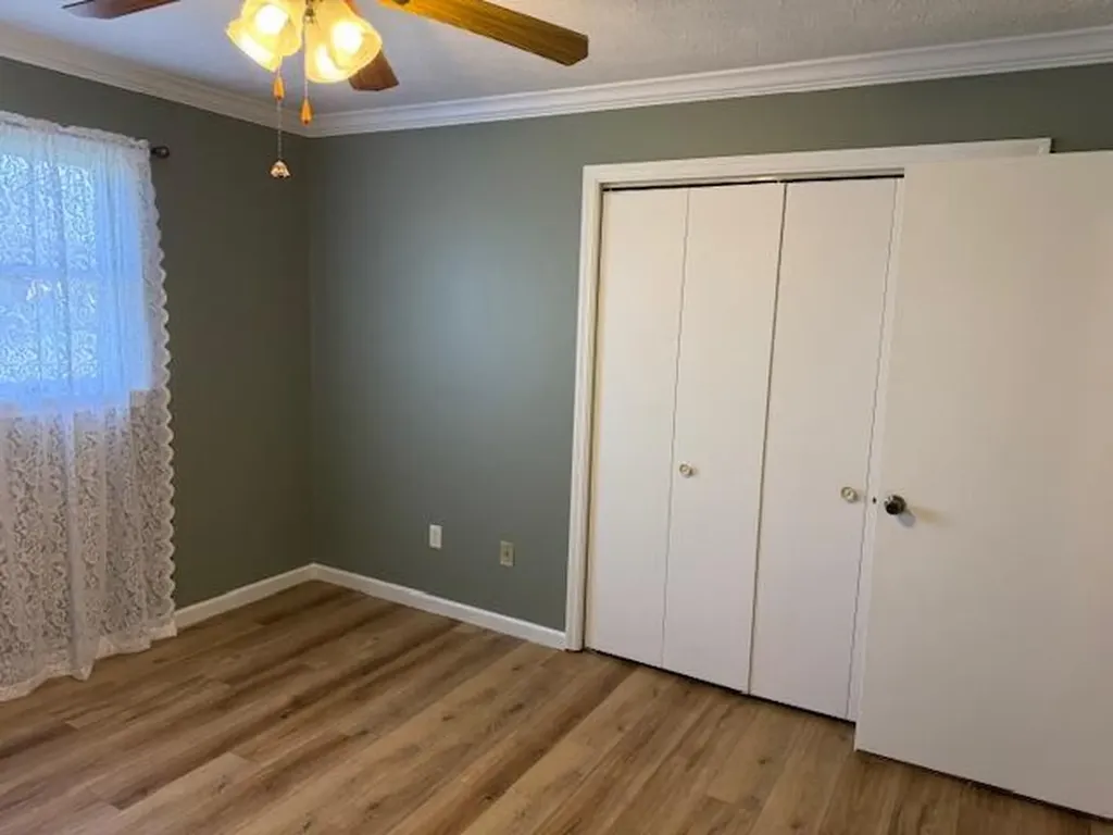 60 Farmington Monticello KY 42633