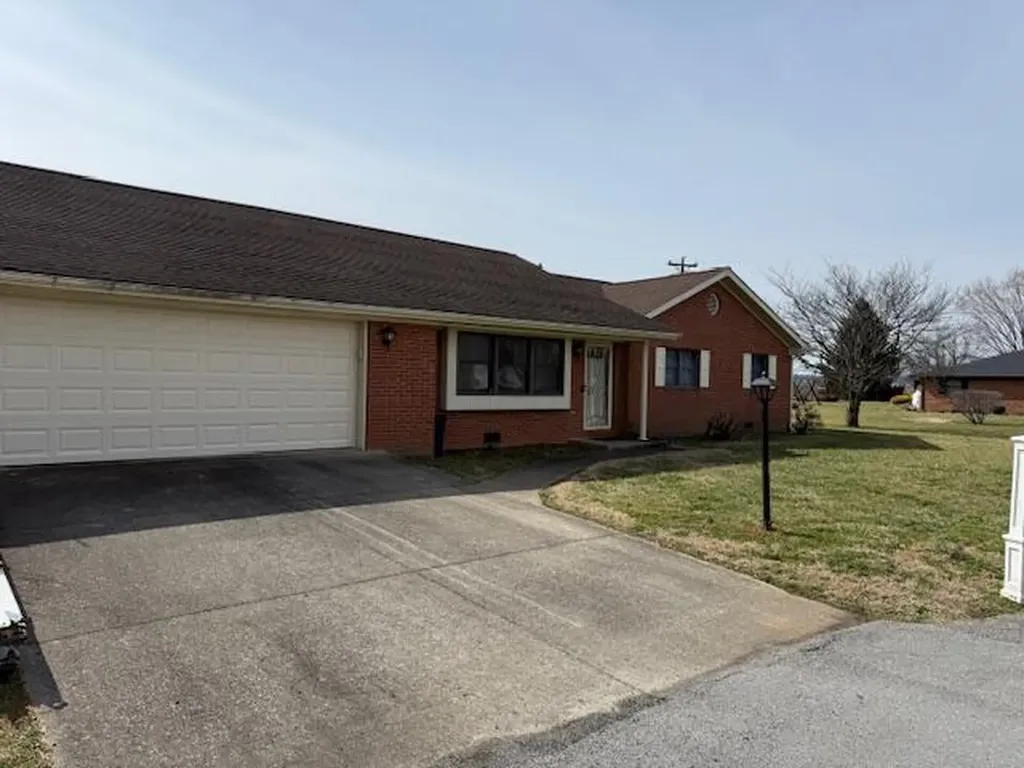 60 Farmington Monticello KY 42633