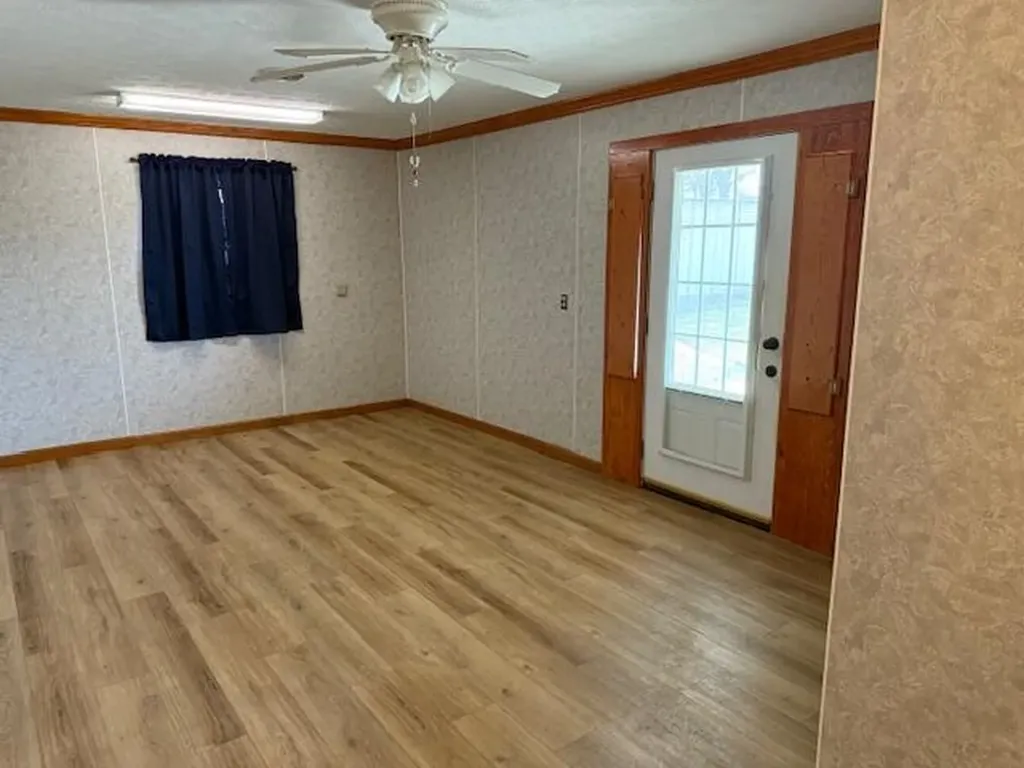 60 Farmington Monticello KY 42633