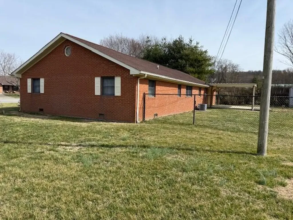 60 Farmington Monticello KY 42633