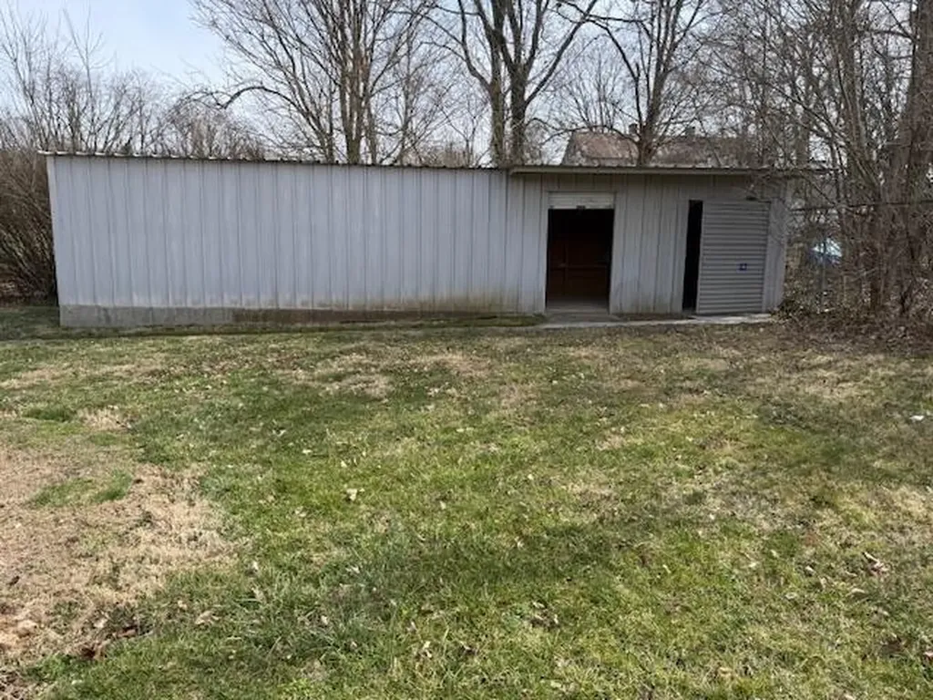 60 Farmington Monticello KY 42633