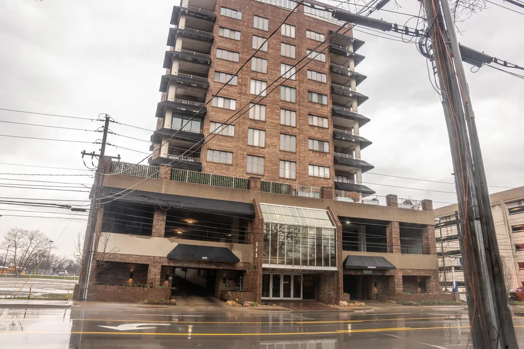 355 Broadway Lexington KY 40508
