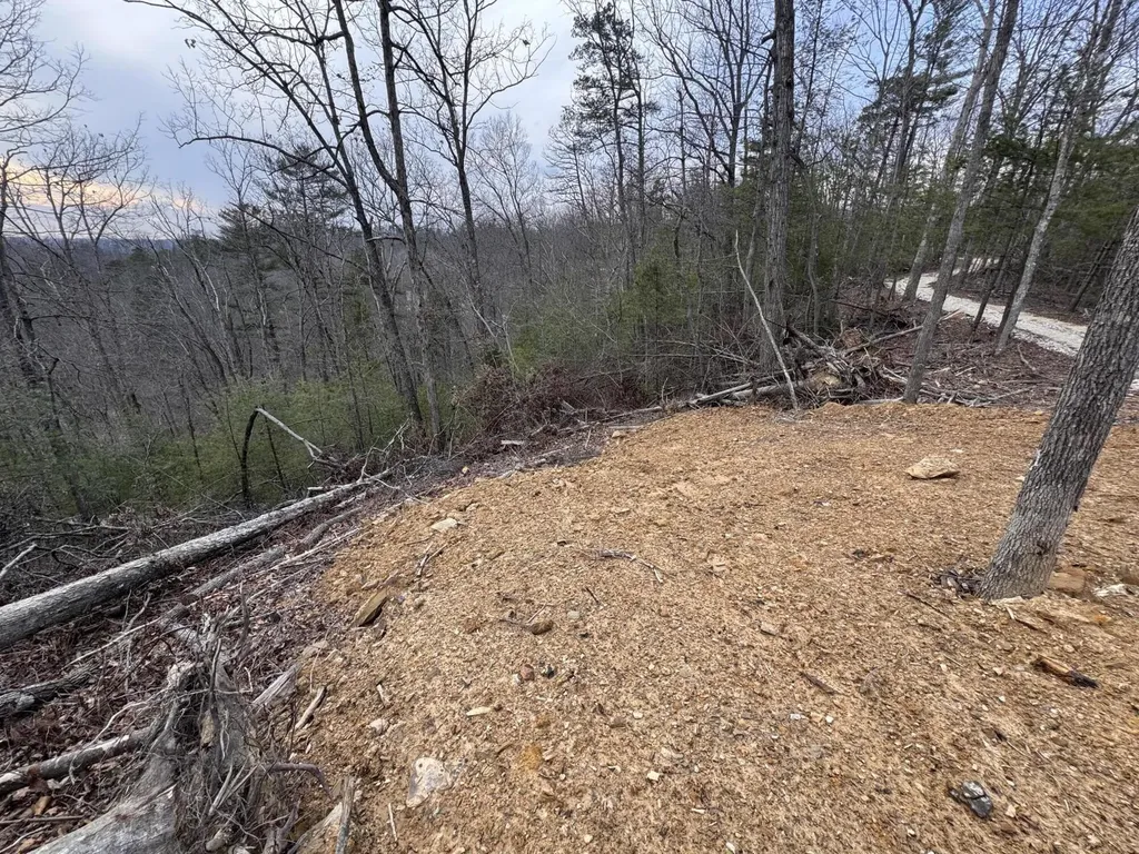 201 High Ridge Road Campton KY 41301
