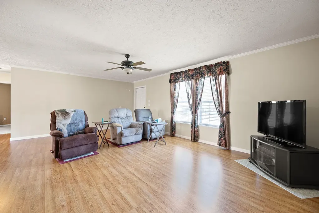 1115 Kentucky 167 Monticello KY 42633