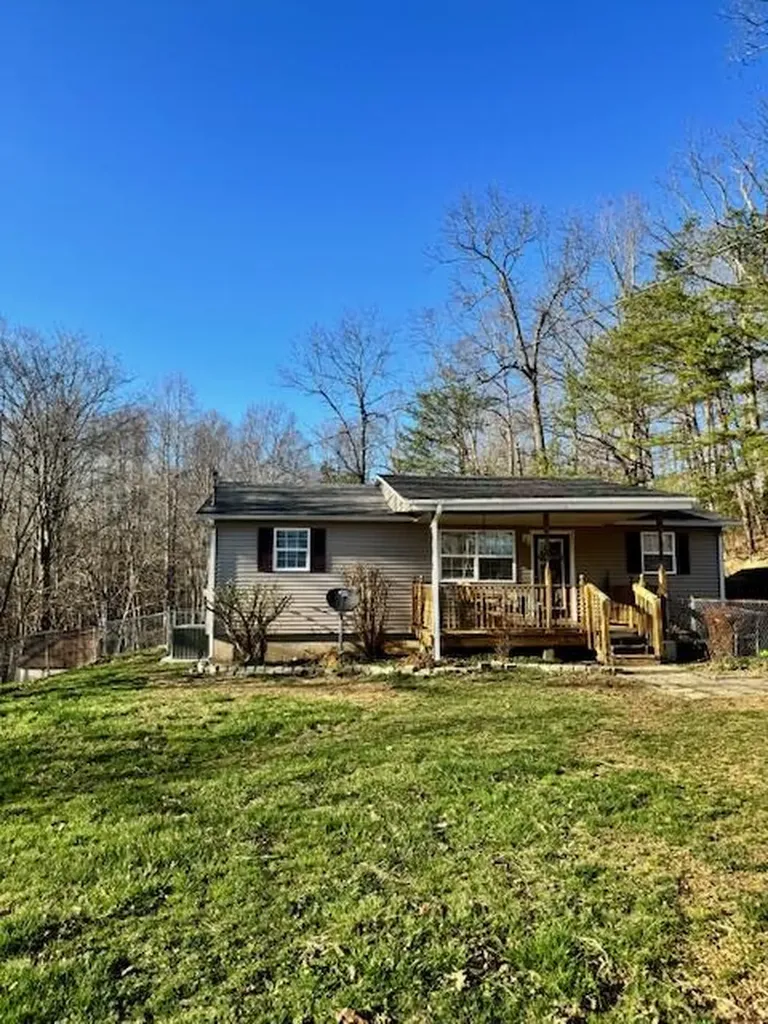 145 Mount Hope Road Morehead KY 40351