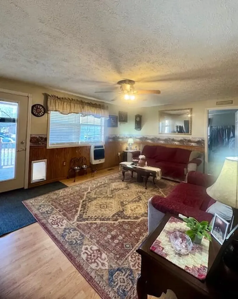 145 Mount Hope Road Morehead KY 40351