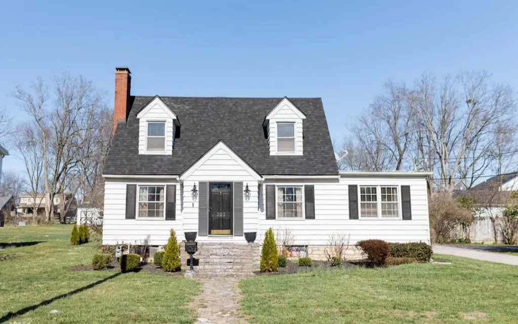 221 Moundale Avenue Winchester KY 40391