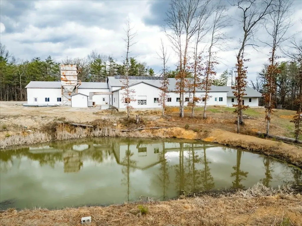 227 Callihan Road East Bernstadt KY 40729