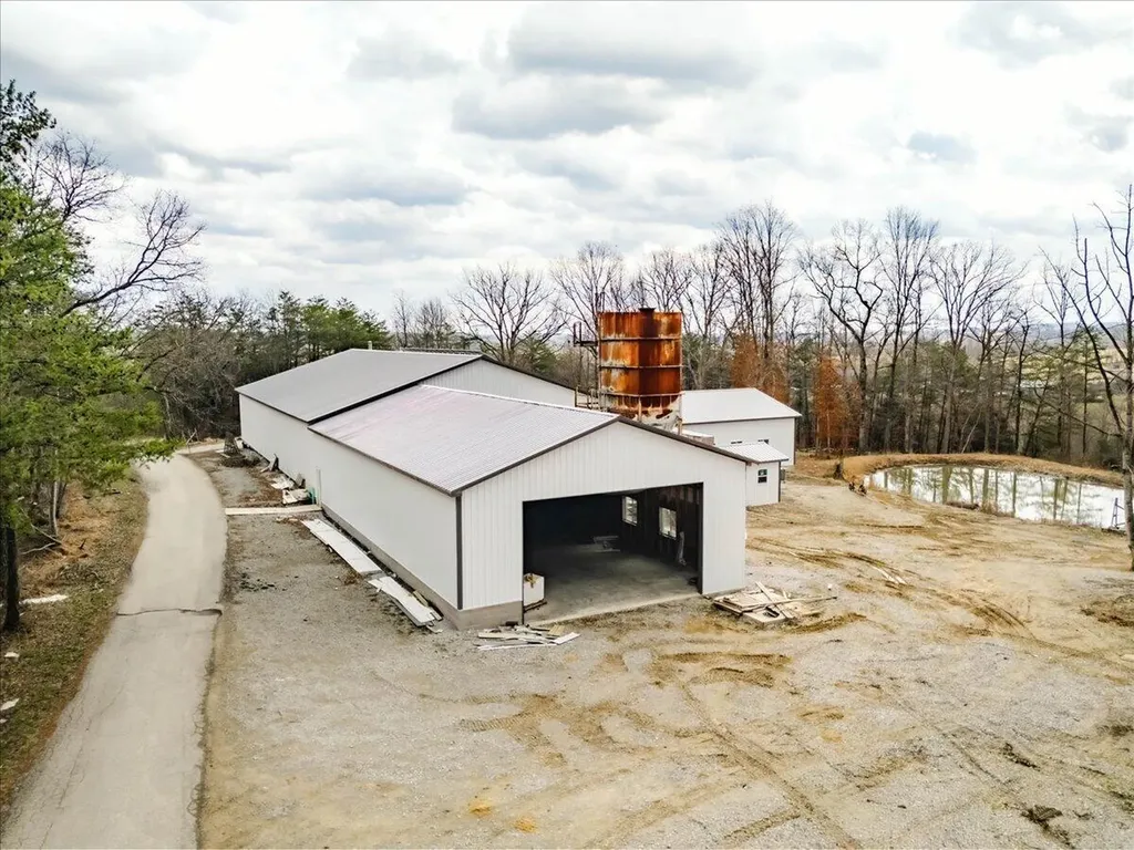 227 Callihan Road East Bernstadt KY 40729