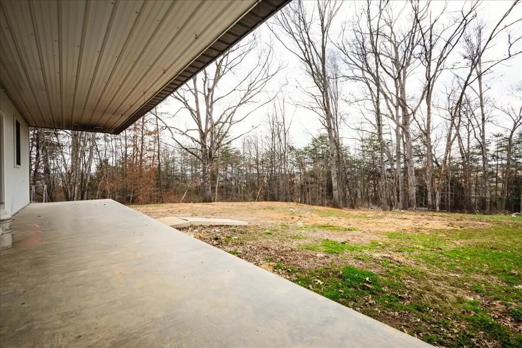 227 Callihan Road East Bernstadt KY 40729