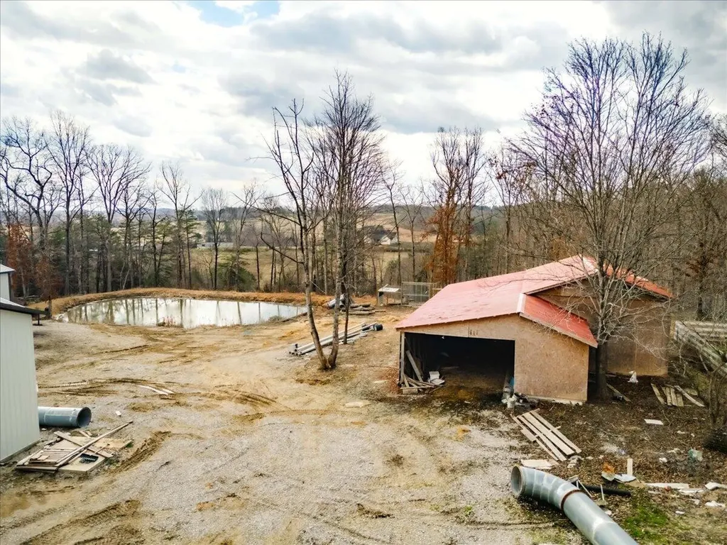 227 Callihan Road East Bernstadt KY 40729