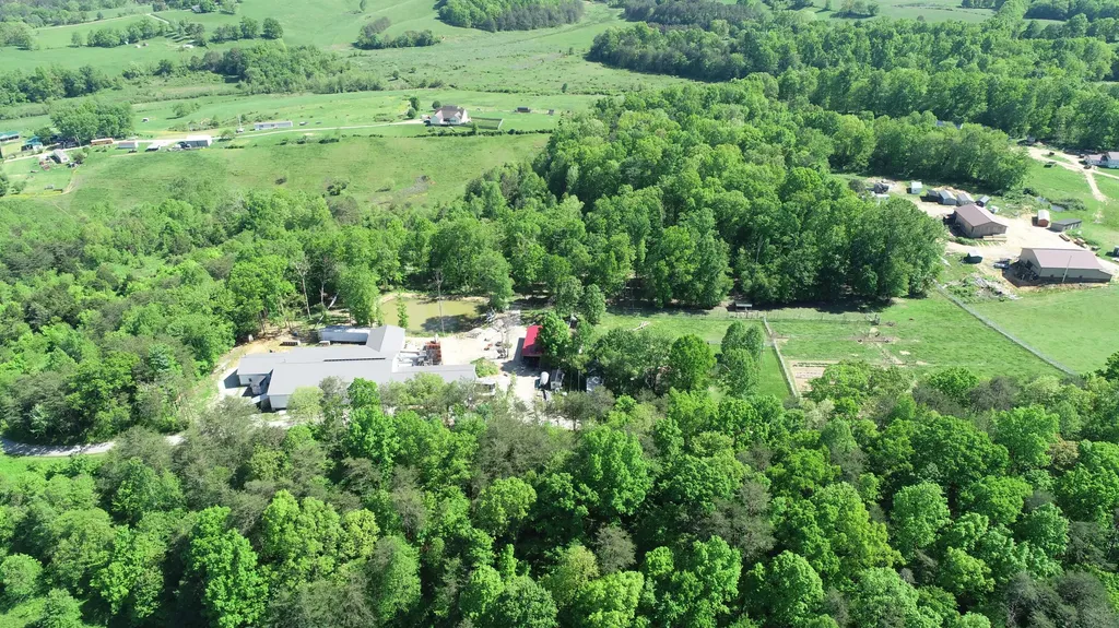 227 Callihan Road East Bernstadt KY 40729