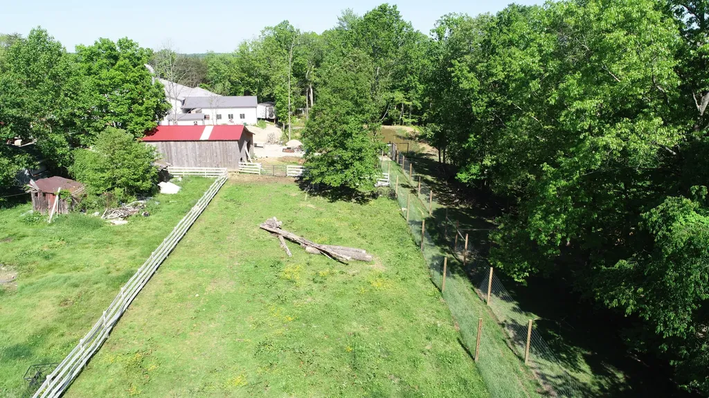 227 Callihan Road East Bernstadt KY 40729