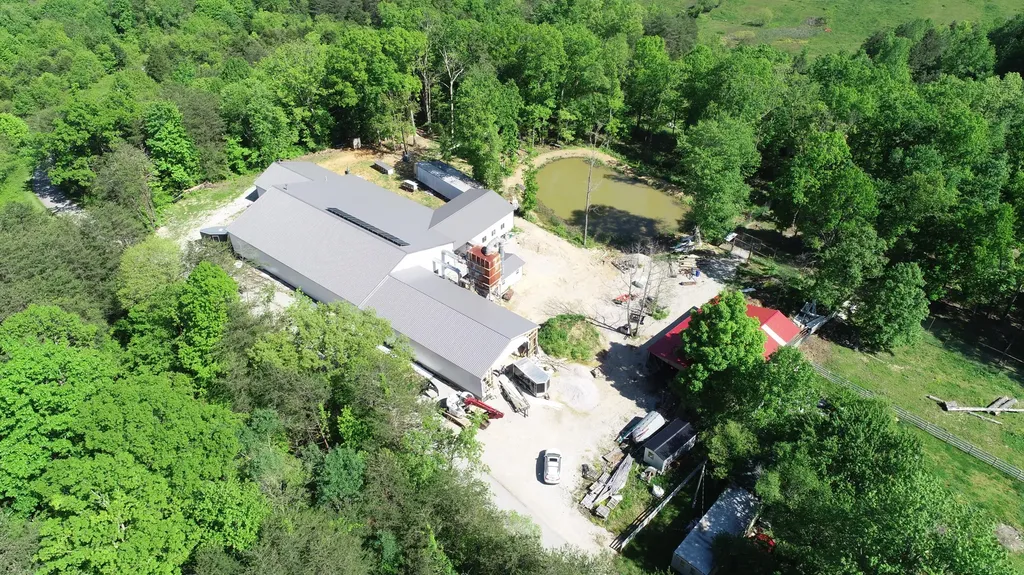 227 Callihan Road East Bernstadt KY 40729