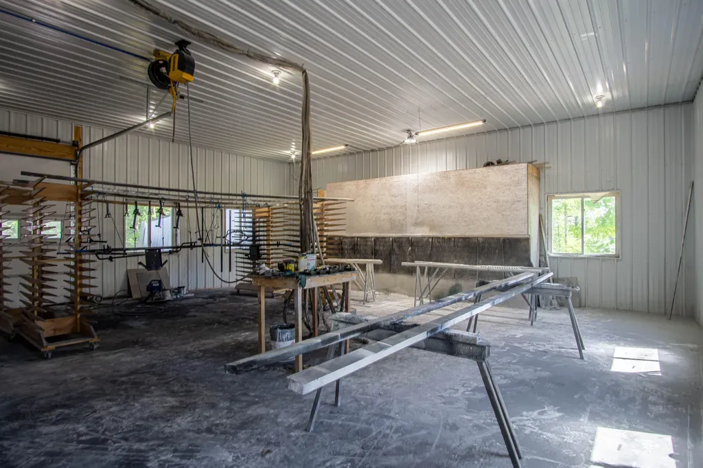 227 Callihan Road East Bernstadt KY 40729