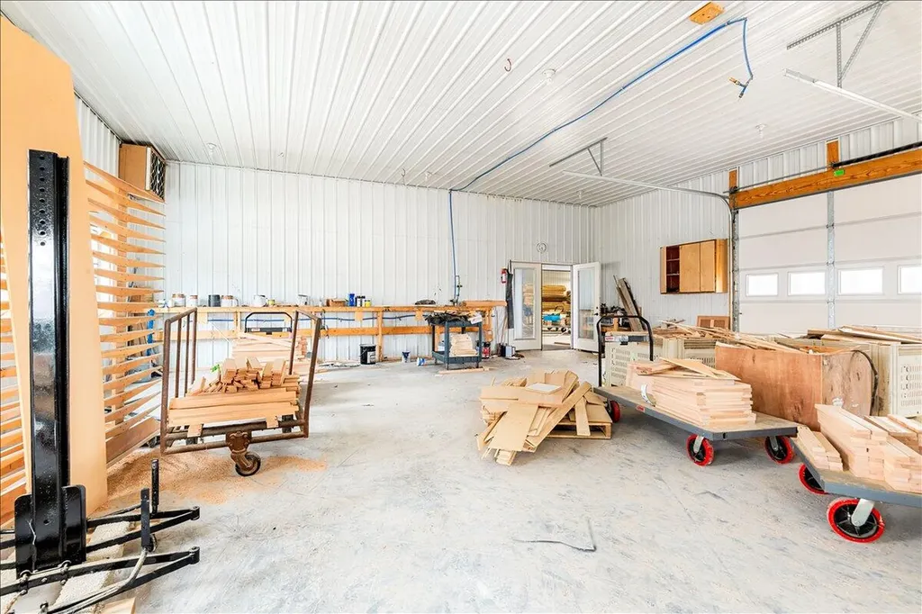 227 Callihan Road East Bernstadt KY 40729