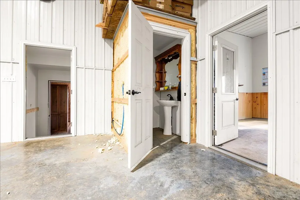 227 Callihan Road East Bernstadt KY 40729