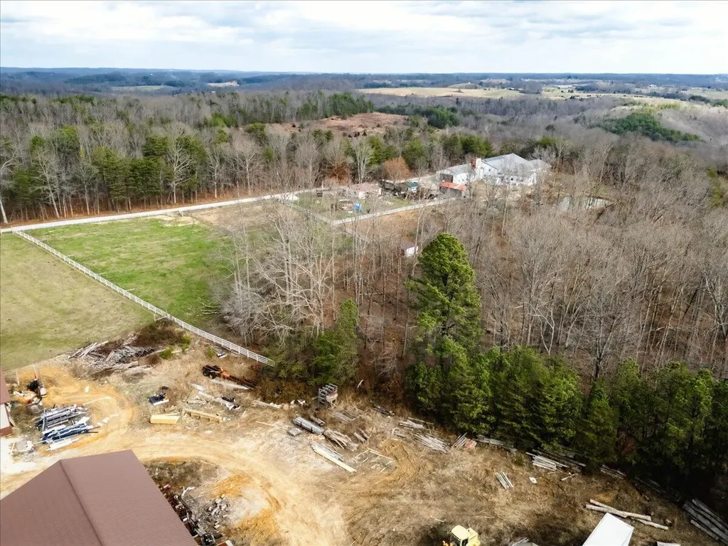 227 Callihan Road East Bernstadt KY 40729