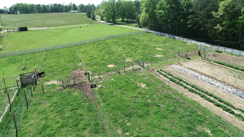 227 Callihan Road East Bernstadt KY 40729